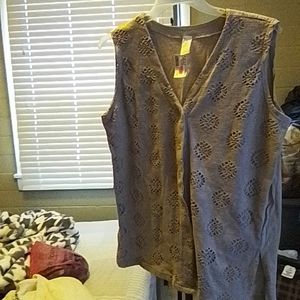 Sleeve less v neck systle sweater